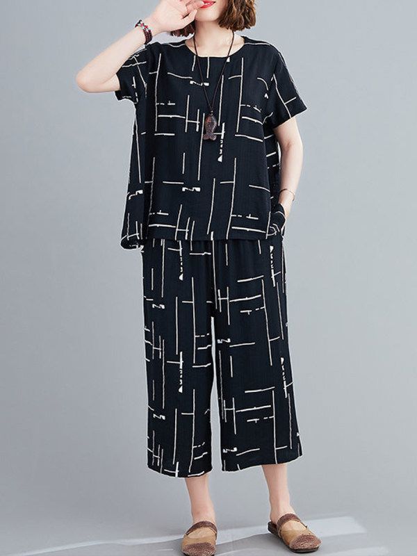 Women Half Sleeves Printed Nightwear